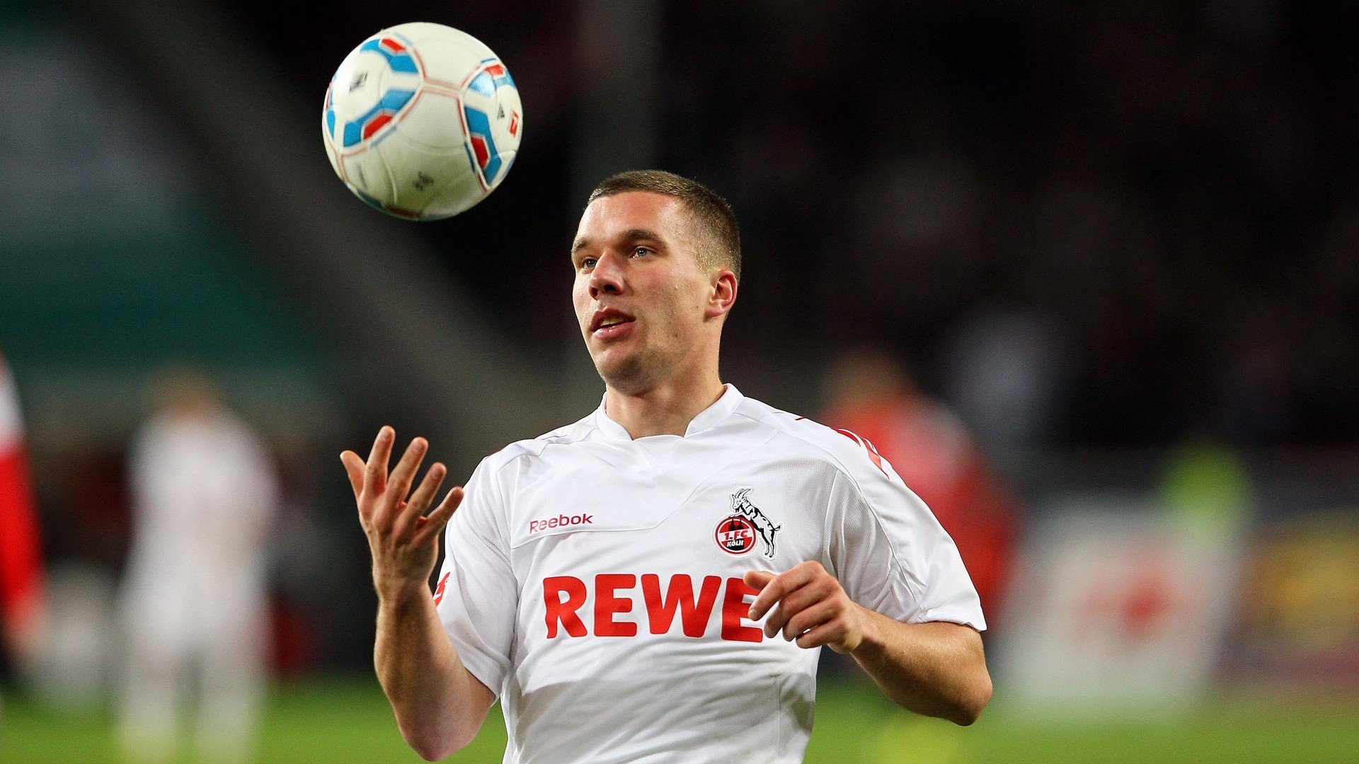 哪支橄榄球队拥有最多关注度？，橄榄球队人数最多