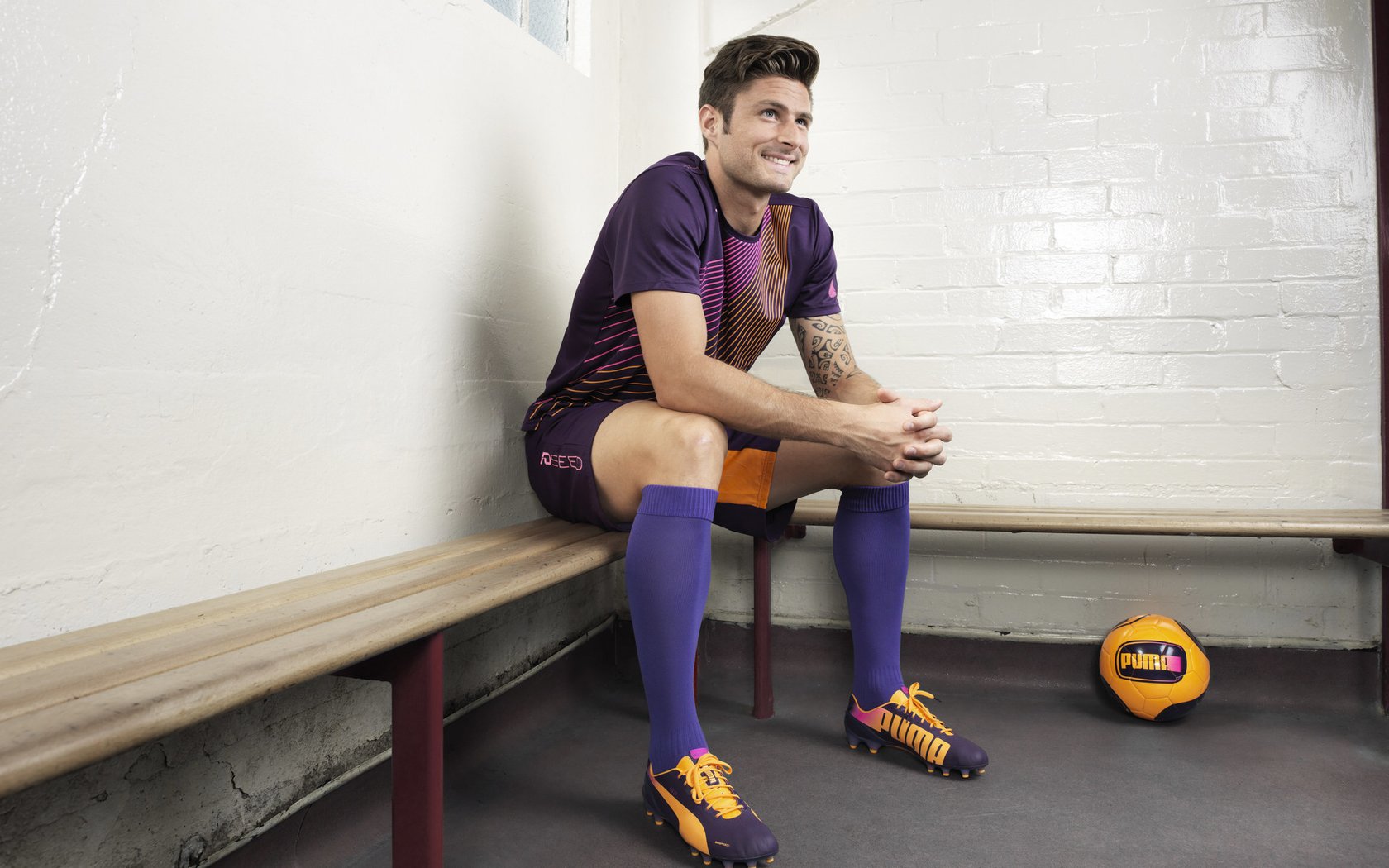 澳大利亚青训项目的成功推动新一代球员走向世界舞台，澳大利亚足球青训