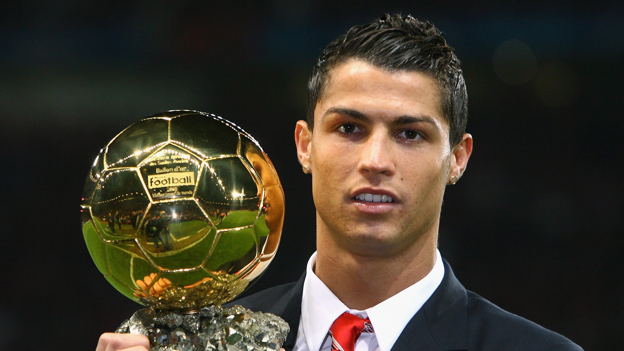 吕迪格左腿股直肌受伤，预计休战三月，马夏尔加盟蒙特雷，吕迪格续约